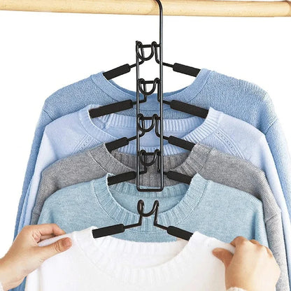 エコグリップハンガーでクローゼットを整理し、服のシワを防ぎましょう。満足保証付き！